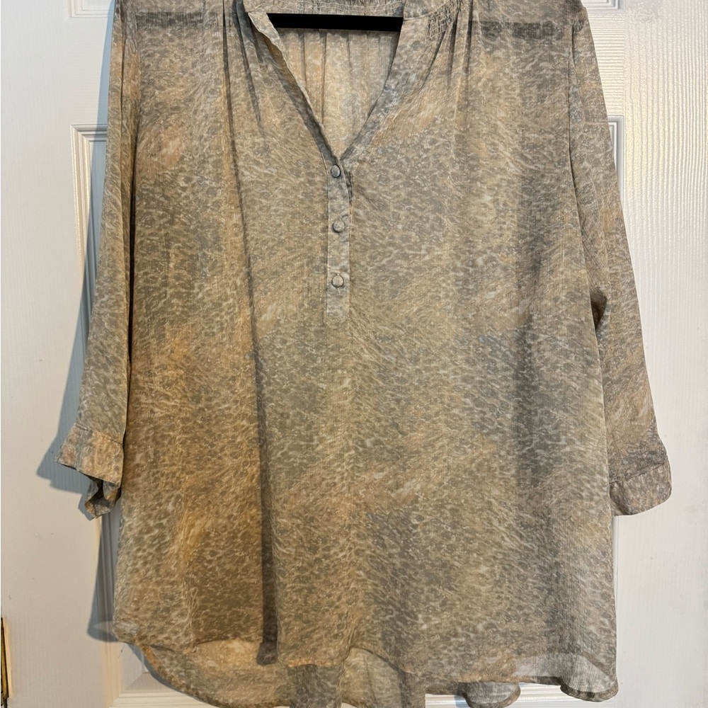 Rose & Olive Ice-Dyed Beige Blouse 1X